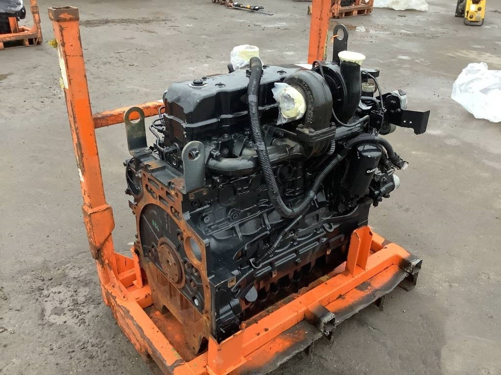 New Holland F4DFE613J*A0002 - Motor de Máquina de construção: foto 3 New Holland F4DFE613J*A0002 - Motor de Máquina de construção: foto 3