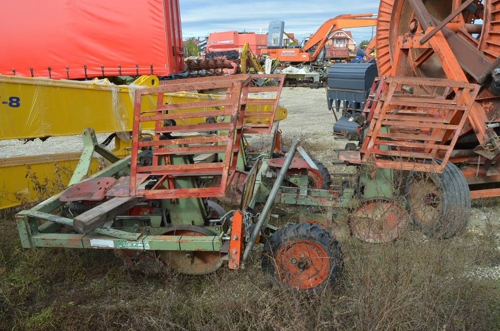 Otma 3 - Semeadeira: foto 2 Otma 3 - Semeadeira: foto 2