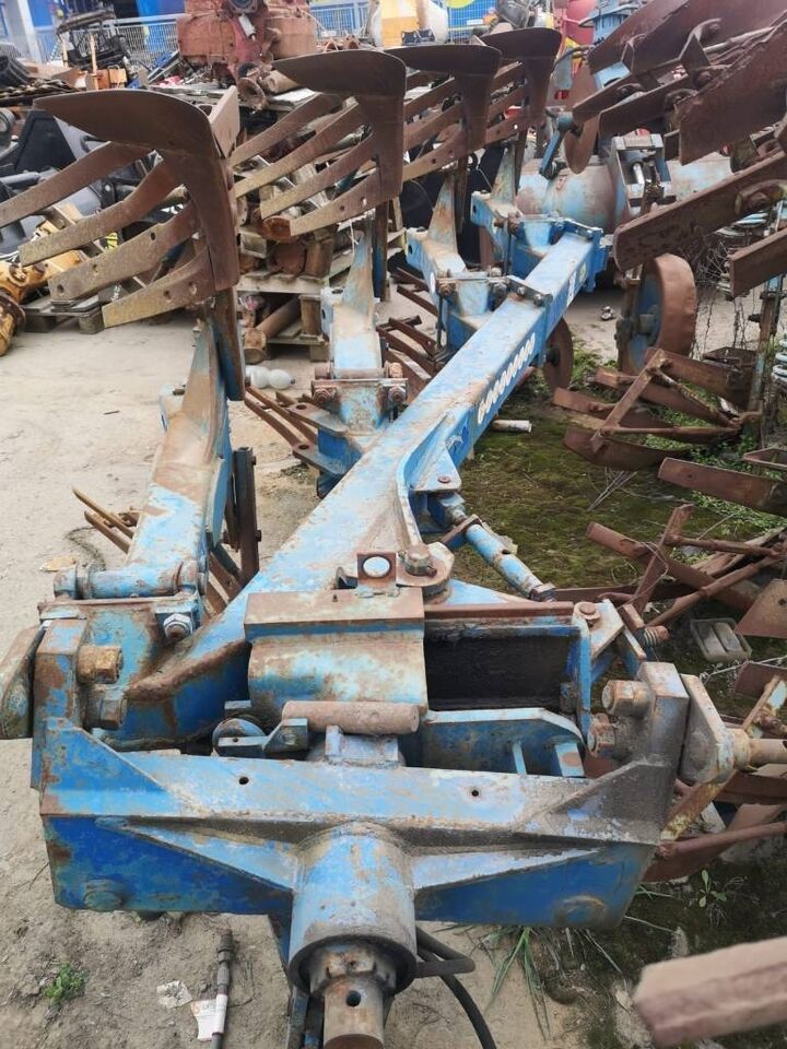 Rabe Rabewerk 4 Rabe Rabewerk 4 - Arado: foto 2 Rabe Rabewerk 4 Rabe Rabewerk 4 - Arado: foto 2