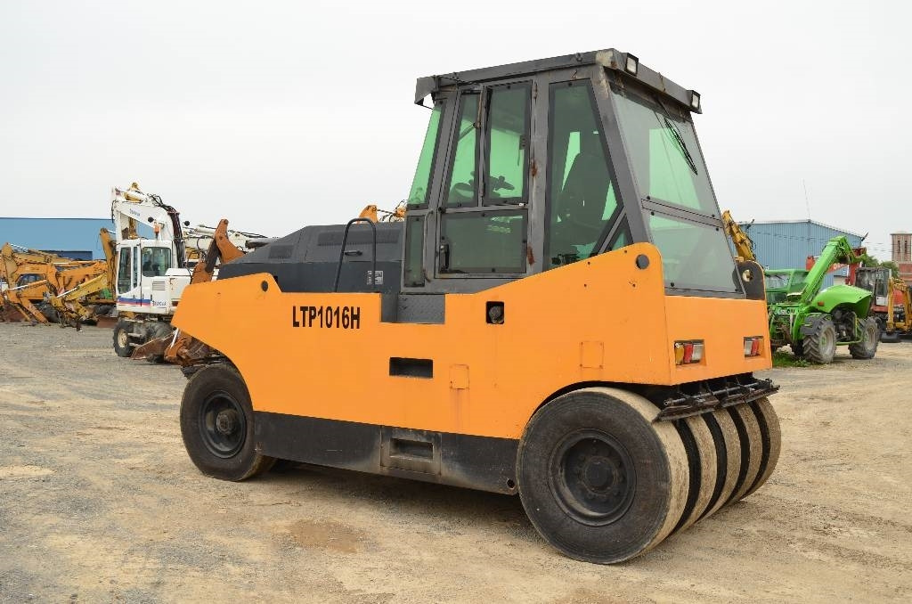 Sinoway LTP1016H - Compactador de pneus: foto 2 Sinoway LTP1016H - Compactador de pneus: foto 2