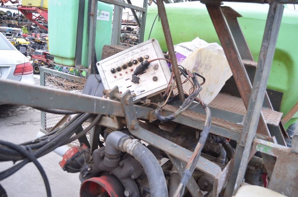 Technoma 2500  - Pulverizador de arrastar: foto 5 Technoma 2500  - Pulverizador de arrastar: foto 5