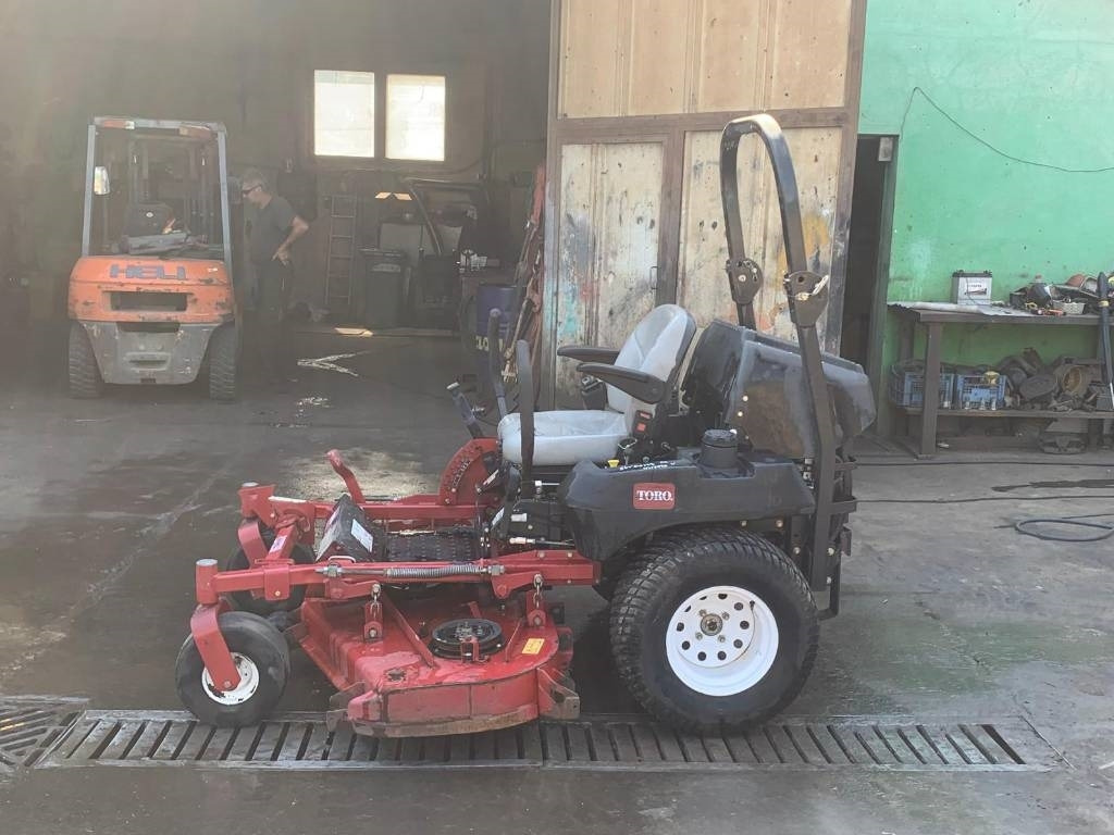 Toro Z MASTER PROFESSIONAL 7000 - Cortador de grama: foto 5 Toro Z MASTER PROFESSIONAL 7000 - Cortador de grama: foto 5
