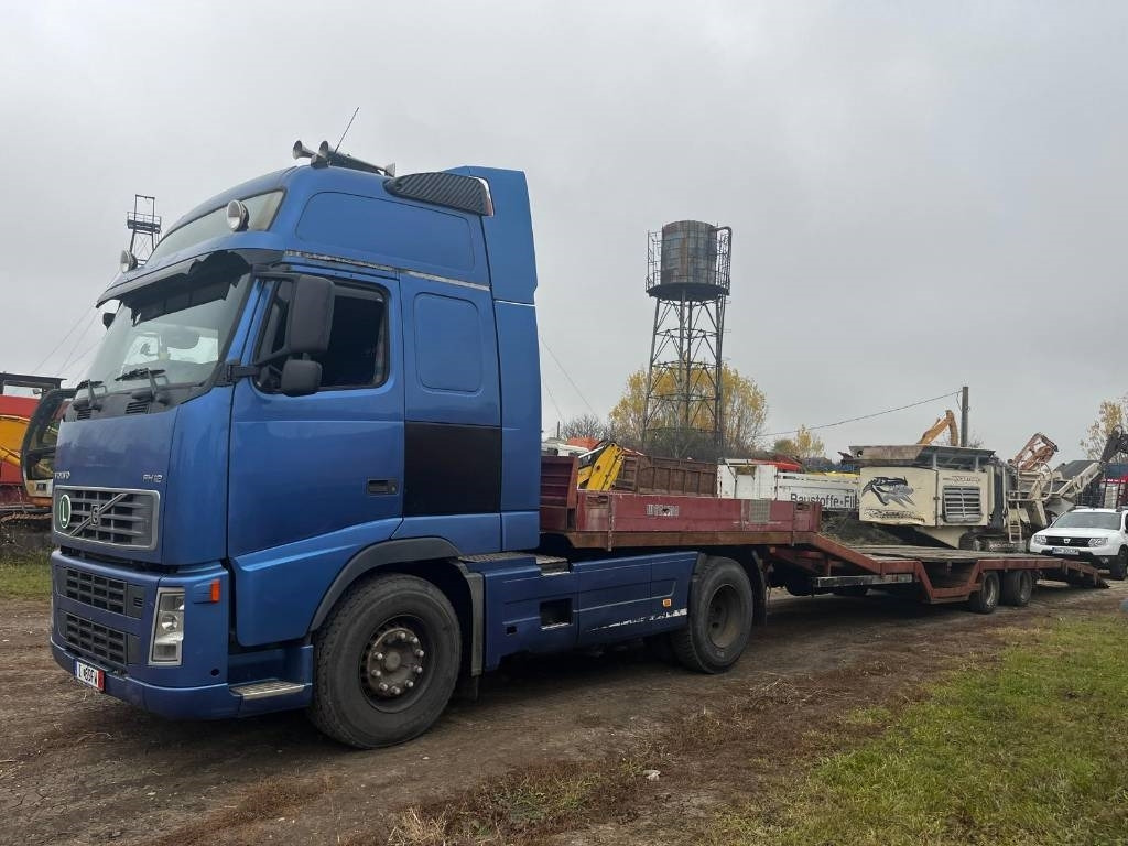 Volvo FH 12 460 - Caminhão furgão: foto 2 Volvo FH 12 460 - Caminhão furgão: foto 2