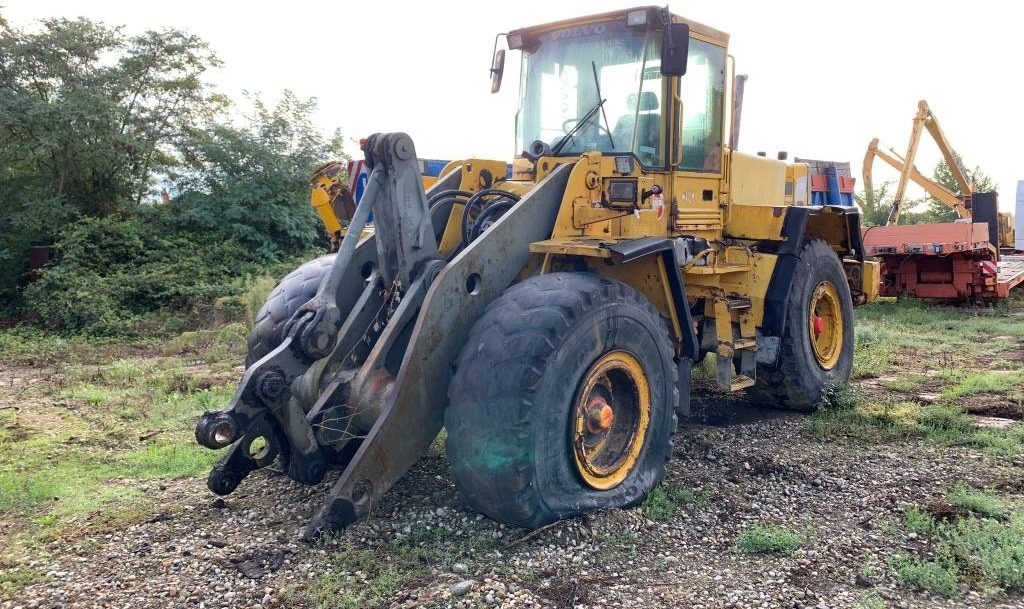 Volvo L 120 C  - Carregadeira de rodas: foto 1 Volvo L 120 C  - Carregadeira de rodas: foto 1
