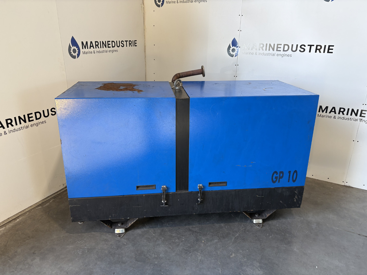 PERKINS 403C-11 11KVA Stamford - Gerador elétrico: foto 1 PERKINS 403C-11 11KVA Stamford - Gerador elétrico: foto 1