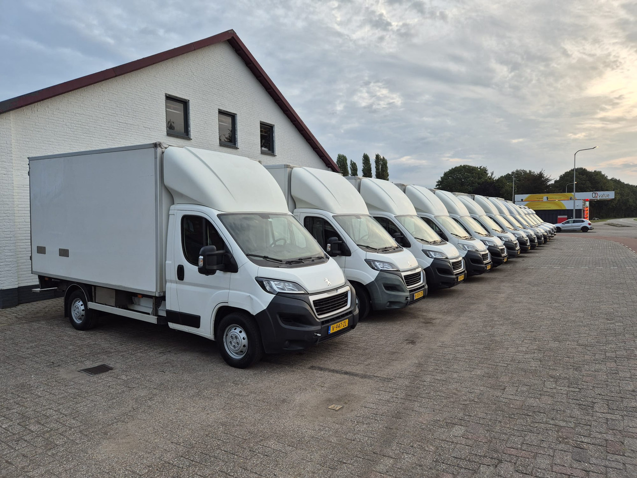 Peugeot 20 x Boxer HDI 160PK EURO 6 Koelwagen Bj2018-2019 - Carrinha frigorífica: foto 1 Peugeot 20 x Boxer HDI 160PK EURO 6 Koelwagen Bj2018-2019 - Carrinha frigorífica: foto 1