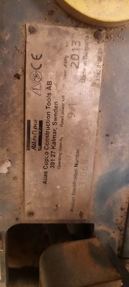 Atlas Copco Rüttelplatte LJ500 - Placas vibratórias: foto 2 Atlas Copco Rüttelplatte LJ500 - Placas vibratórias: foto 2