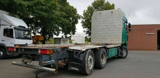 DAF XF105-460Super Spacs Cap G.Haus/Hoch Retarder - Caminhão chassi: foto 4 DAF XF105-460Super Spacs Cap G.Haus/Hoch Retarder - Caminhão chassi: foto 4