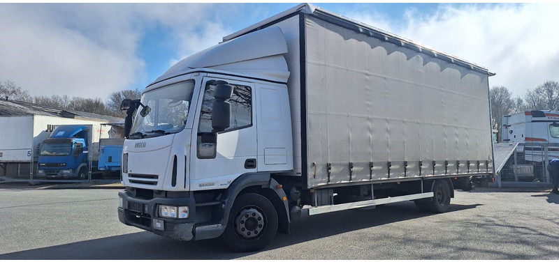 Iveco 120E22 Plane+Sp. G.Haus/Hochdach Klima LBW AHK - Caminhão com lona: foto 5 Iveco 120E22 Plane+Sp. G.Haus/Hochdach Klima LBW AHK - Caminhão com lona: foto 5