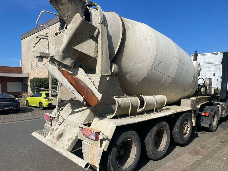 Lecinena Lecinena Betonmischauflieger - Semi-reboque betoneira: foto 1 Lecinena Lecinena Betonmischauflieger - Semi-reboque betoneira: foto 1