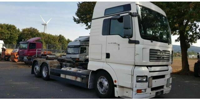 MAN 26.440 TGA BDF 6x2 German Truck - Caminhão chassi: foto 3 MAN 26.440 TGA BDF 6x2 German Truck - Caminhão chassi: foto 3