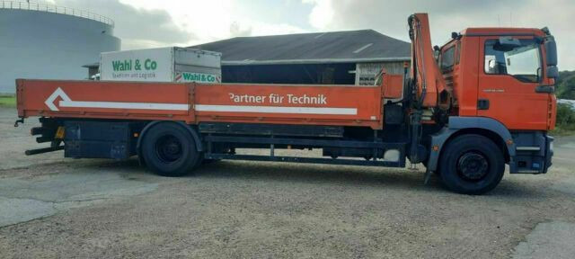 MAN TG-M18.280PS Hiab 111B-2 mit Funk - Camião de caixa aberta/ Plataforma, Caminhão grua: foto 4 MAN TG-M18.280PS Hiab 111B-2 mit Funk - Camião de caixa aberta/ Plataforma, Caminhão grua: foto 4