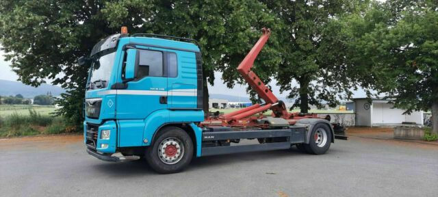 MAN TGS 18.440 Abroller mit Funk +Kran vor. - Caminhão polibenne, Caminhão grua: foto 5 MAN TGS 18.440 Abroller mit Funk +Kran vor. - Caminhão polibenne, Caminhão grua: foto 5