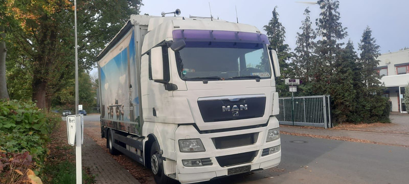 MAN TGX 18.360PS 4x2 G.Haus Kran+Funk - Caminhão com lona, Caminhão grua: foto 2 MAN TGX 18.360PS 4x2 G.Haus Kran+Funk - Caminhão com lona, Caminhão grua: foto 2