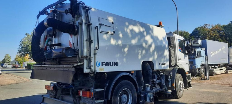 Mercedes-Benz 1824 Axor - Varredora urbana: foto 4 Mercedes-Benz 1824 Axor - Varredora urbana: foto 4