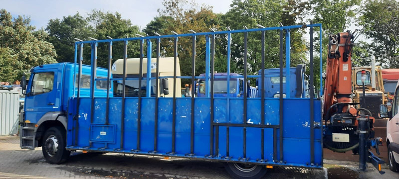 Mercedes-Benz 1828 Pritsche+Glastransport - Camião de caixa aberta/ Plataforma, Caminhão grua: foto 3 Mercedes-Benz 1828 Pritsche+Glastransport - Camião de caixa aberta/ Plataforma, Caminhão grua: foto 3