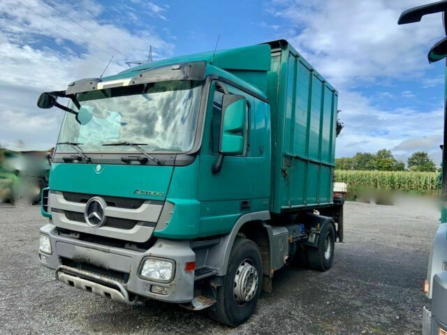 Mercedes-Benz 1844K 4x2 Kipper mit Kran Blattgefedert - Caminhão basculante, Caminhão grua: foto 1 Mercedes-Benz 1844K 4x2 Kipper mit Kran Blattgefedert - Caminhão basculante, Caminhão grua: foto 1