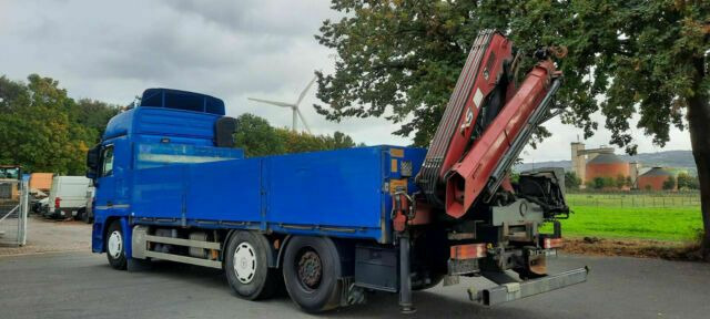 Mercedes-Benz 2544 Pritsche mit Kran Hiab XS am Heck - Camião de caixa aberta/ Plataforma, Caminhão grua: foto 3 Mercedes-Benz 2544 Pritsche mit Kran Hiab XS am Heck - Camião de caixa aberta/ Plataforma, Caminhão grua: foto 3