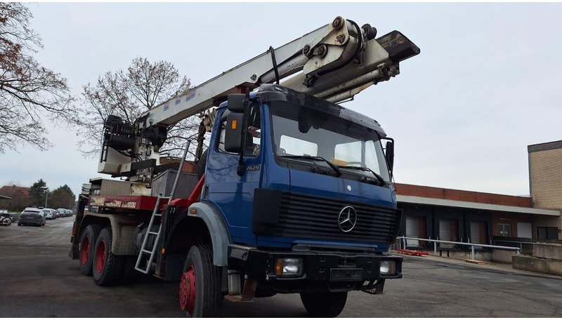 Mercedes-Benz 2629 AK Motorwagen mit Kran 6x6 - Grua para caminhão: foto 1 Mercedes-Benz 2629 AK Motorwagen mit Kran 6x6 - Grua para caminhão: foto 1