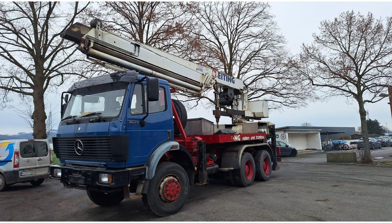 Mercedes-Benz 2629 AK Motorwagen mit Kran Dachdeckerkran6x6 - Caminhão grua: foto 2 Mercedes-Benz 2629 AK Motorwagen mit Kran Dachdeckerkran6x6 - Caminhão grua: foto 2