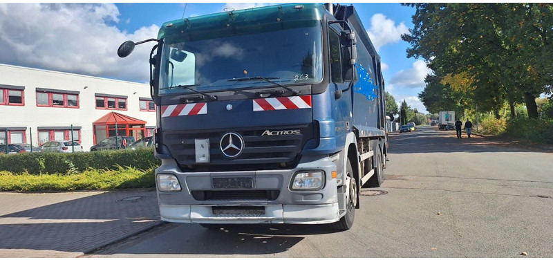 Mercedes-Benz 2632 Müllwgen 6x2 M.Haus Blatt/Luft - Caminhão de lixo: foto 3 Mercedes-Benz 2632 Müllwgen 6x2 M.Haus Blatt/Luft - Caminhão de lixo: foto 3