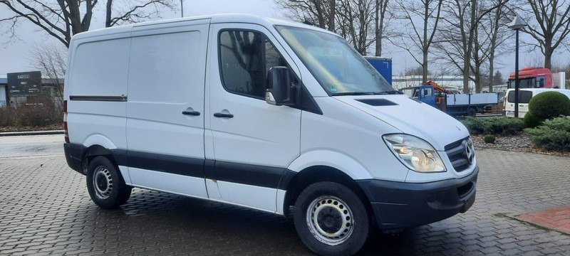 Mercedes-Benz Sprinter 316 Kastenwagen - Furgão compacto: foto 1 Mercedes-Benz Sprinter 316 Kastenwagen - Furgão compacto: foto 1