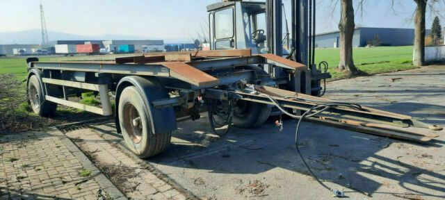 Müller-Mitteltal RAK German Fahrzeug - Reboque transportador de contêineres/ Caixa móvel: foto 1 Müller-Mitteltal RAK German Fahrzeug - Reboque transportador de contêineres/ Caixa móvel: foto 1