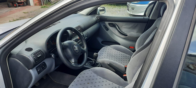 Automóvel SEAT Toledo Signo 1,8 20V Autom: foto 6 Automóvel SEAT Toledo Signo 1,8 20V Autom: foto 6