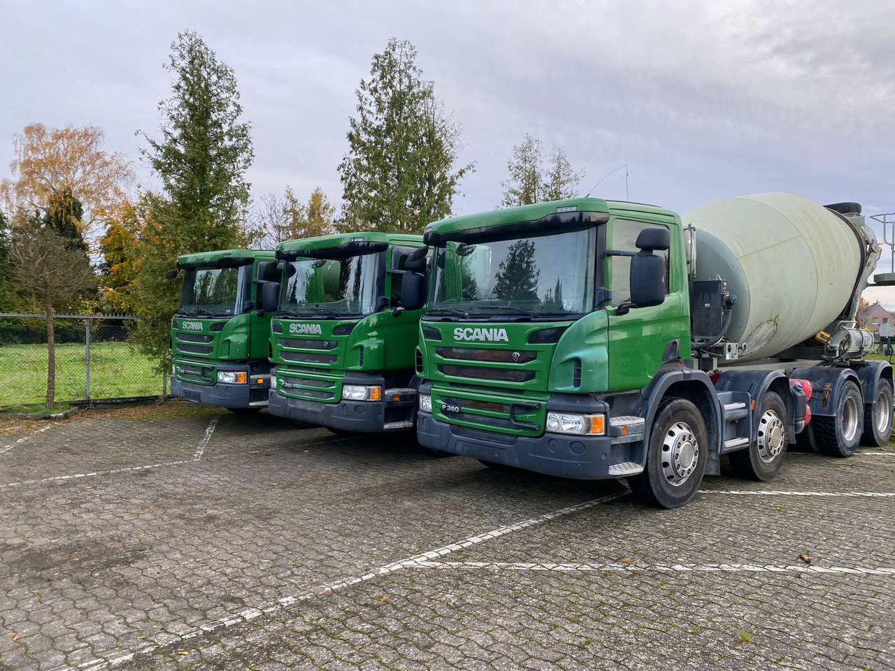Scania 2x P360 Betonmischer 8x4 Blatt/Blatt E6 2 stück - Caminhão betoneira: foto 3 Scania 2x P360 Betonmischer 8x4 Blatt/Blatt E6 2 stück - Caminhão betoneira: foto 3