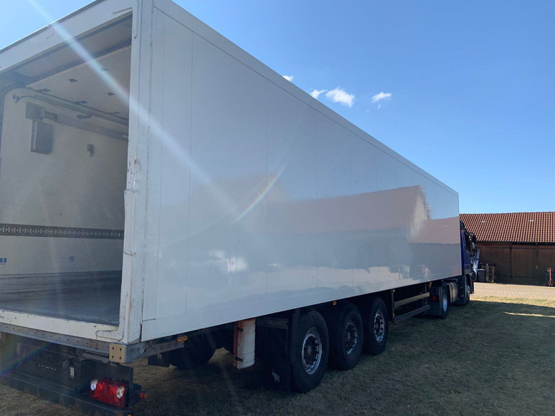 Schmitz Cargobull SKO 24 Tiefkühler 3Achser SAF - Semireboque frigorífico: foto 2 Schmitz Cargobull SKO 24 Tiefkühler 3Achser SAF - Semireboque frigorífico: foto 2