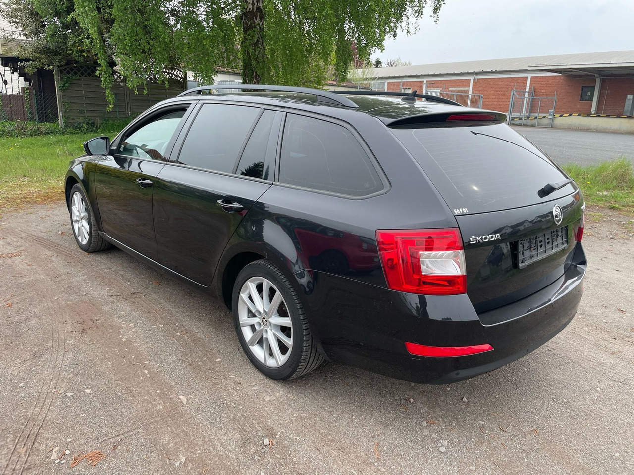 Skoda Octavia 2.0 TDI Green tec Solution Combi - Automóvel: foto 2 Skoda Octavia 2.0 TDI Green tec Solution Combi - Automóvel: foto 2