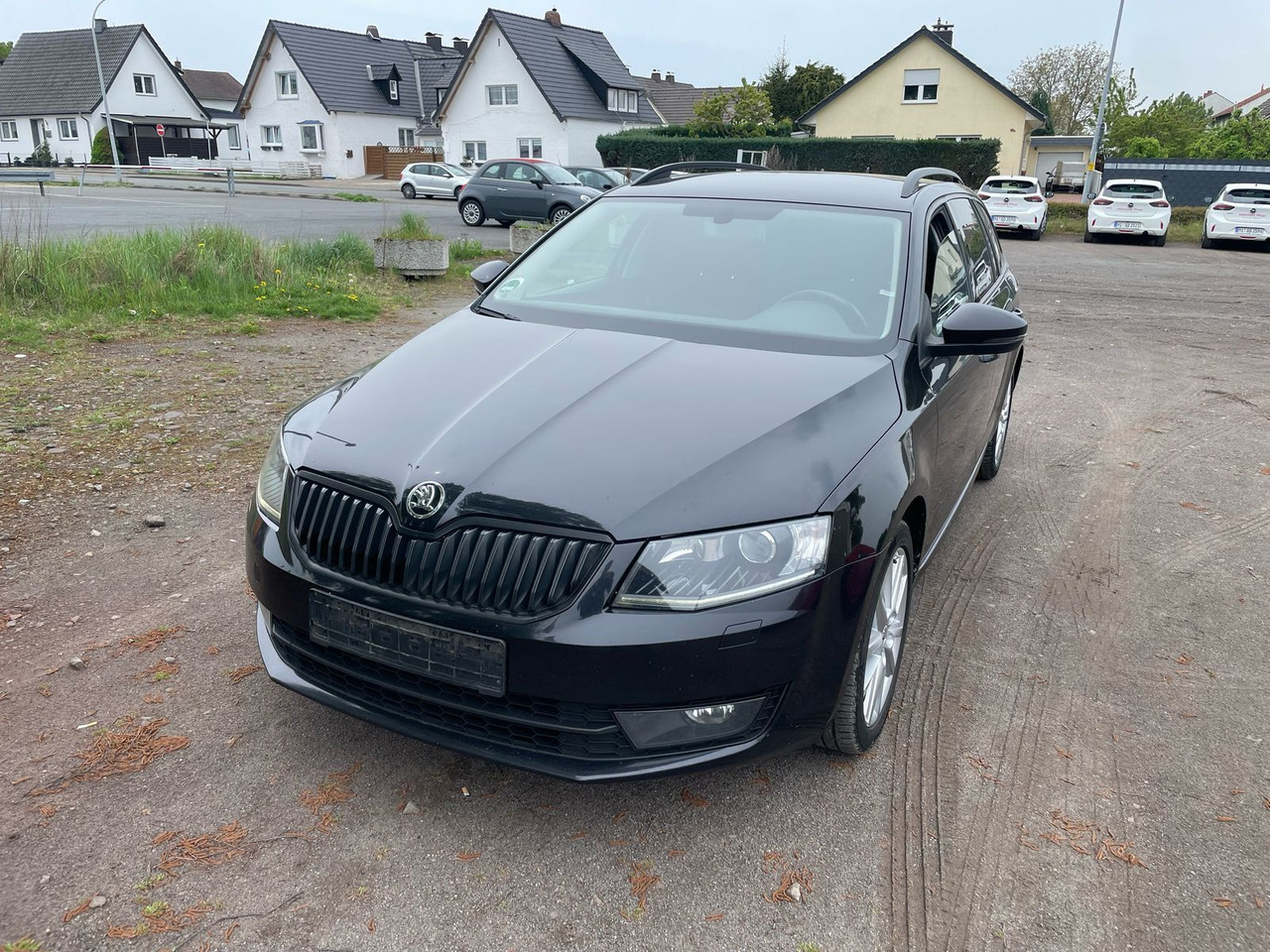 Skoda Octavia 2.0 TDI Green tec Solution Combi - Automóvel: foto 1 Skoda Octavia 2.0 TDI Green tec Solution Combi - Automóvel: foto 1