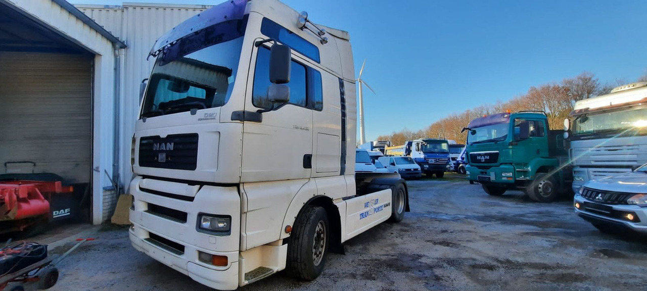 MAN 18.430TGA XXL Euro4 Anloger Tacho Vollausst - Tractor: foto 1 MAN 18.430TGA XXL Euro4 Anloger Tacho Vollausst - Tractor: foto 1