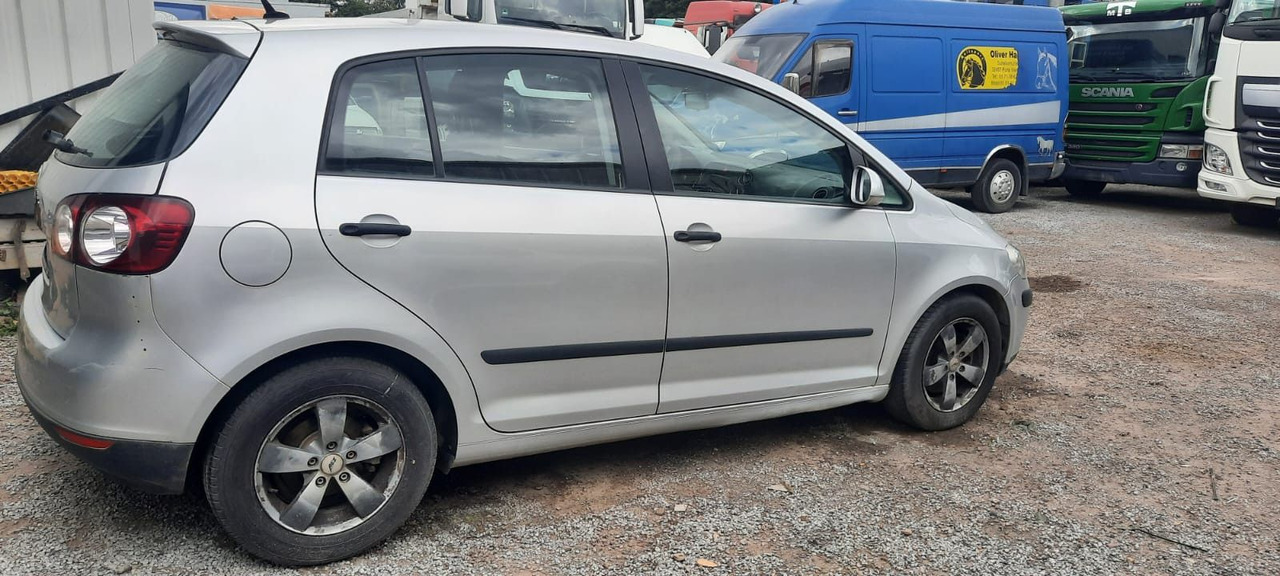 Volkswagen Golf Plus 1.9 TDI DSG DPF Comfortline - Sedã: foto 2 Volkswagen Golf Plus 1.9 TDI DSG DPF Comfortline - Sedã: foto 2