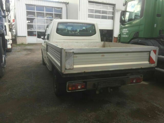 Volkswagen T5 Pritsche Doka - Furgão caixa aberta, Carrinha cabine dupla: foto 4 Volkswagen T5 Pritsche Doka - Furgão caixa aberta, Carrinha cabine dupla: foto 4