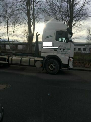 Volvo FH12-420 G.Haus 2xBett Klima Schaltgetriebe Reta - Caminhão polibenne: foto 5 Volvo FH12-420 G.Haus 2xBett Klima Schaltgetriebe Reta - Caminhão polibenne: foto 5