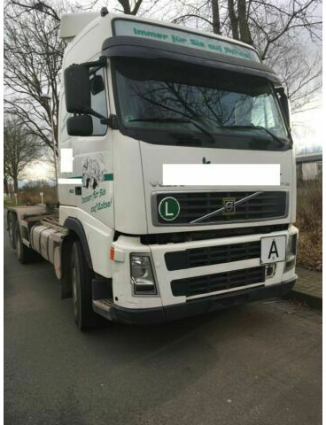 Volvo FH12-420 G.Haus 2xBett Klima Schaltgetriebe Reta - Caminhão polibenne: foto 2 Volvo FH12-420 G.Haus 2xBett Klima Schaltgetriebe Reta - Caminhão polibenne: foto 2