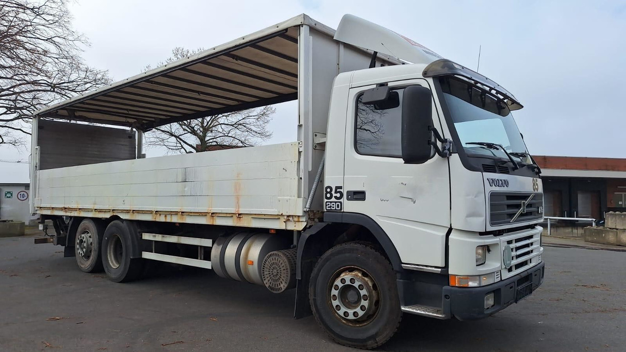 Volvo FM7 6x2 Koffer 3x vorhanden - Caminhão furgão: foto 2 Volvo FM7 6x2 Koffer 3x vorhanden - Caminhão furgão: foto 2