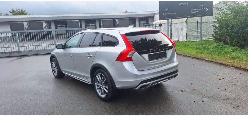 Volvo V60 Cross Country Summum AWD - Automóvel: foto 5 Volvo V60 Cross Country Summum AWD - Automóvel: foto 5