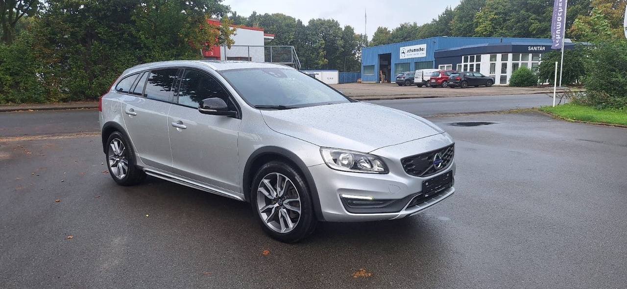 Volvo V60 Cross Country Summum AWD - Automóvel: foto 1 Volvo V60 Cross Country Summum AWD - Automóvel: foto 1
