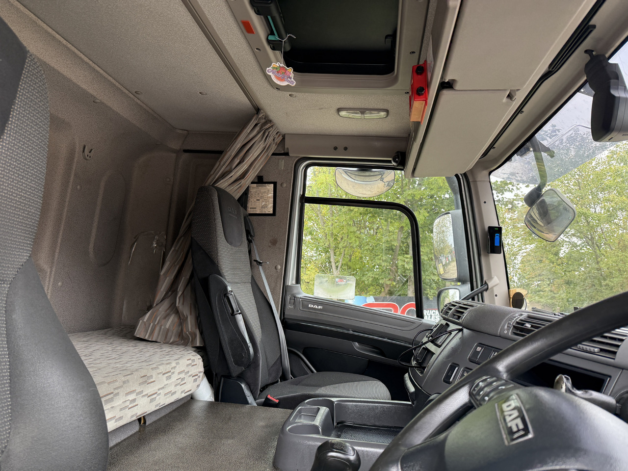 Caminhão com lona 2015 DAF CF 330 Curtainside Truck: foto 24