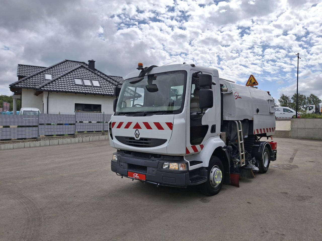 RENAULT Midlum 220 Zamiatarka Johnston VS500 Szczotki L/R Obie Strony Napęd Hydrostatyczny 2012r - Varredora urbana: foto 3 RENAULT Midlum 220 Zamiatarka Johnston VS500 Szczotki L/R Obie Strony Napęd Hydrostatyczny 2012r - Varredora urbana: foto 3