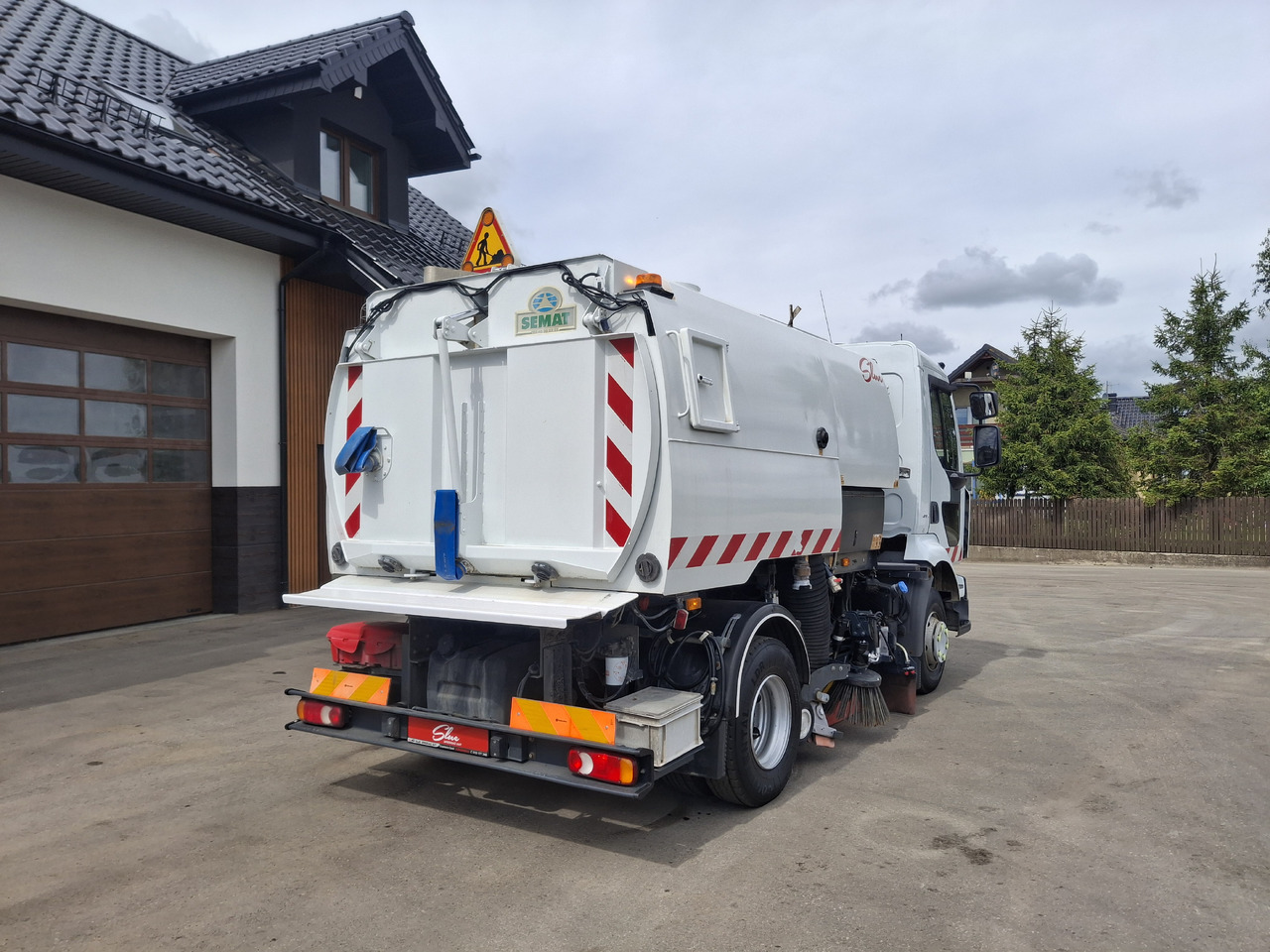 RENAULT Midlum 220 Zamiatarka Kehrmaschine Johnston L/R 2 Motoren 2 Silniki - Varredora urbana: foto 5 RENAULT Midlum 220 Zamiatarka Kehrmaschine Johnston L/R 2 Motoren 2 Silniki - Varredora urbana: foto 5