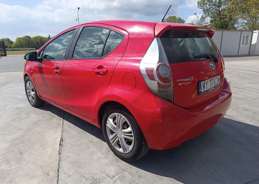 Toyota Prius - Automóvel: foto 3 Toyota Prius - Automóvel: foto 3