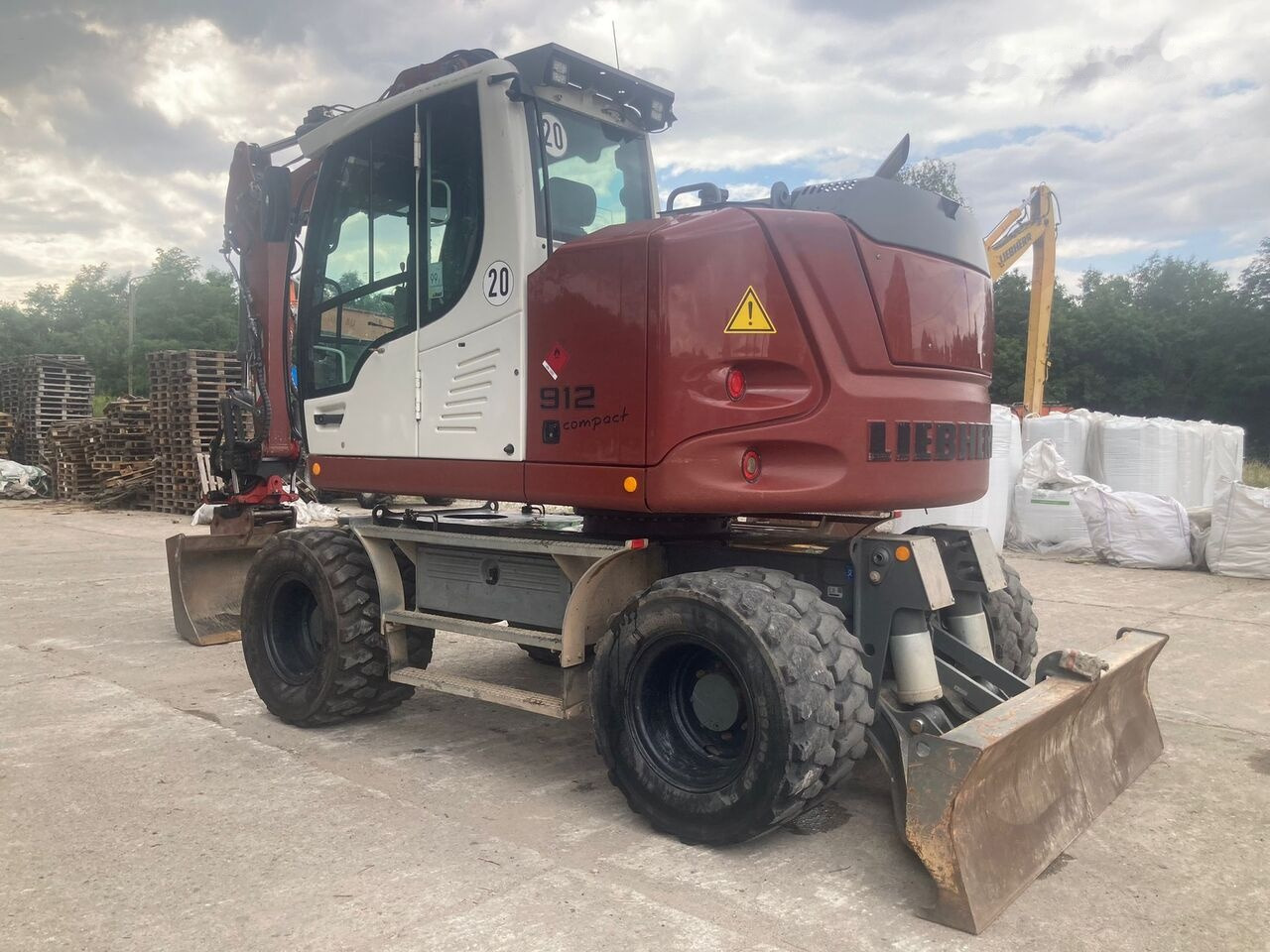 Escavadeira de rodas Liebherr A 912 Compact Rotator R4: foto 12