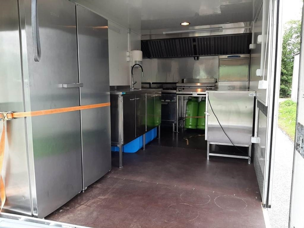Locação de DAF FA 45.180 4X2 KITCHEN  DAF FA 45.180 4X2 KITCHEN: foto 12