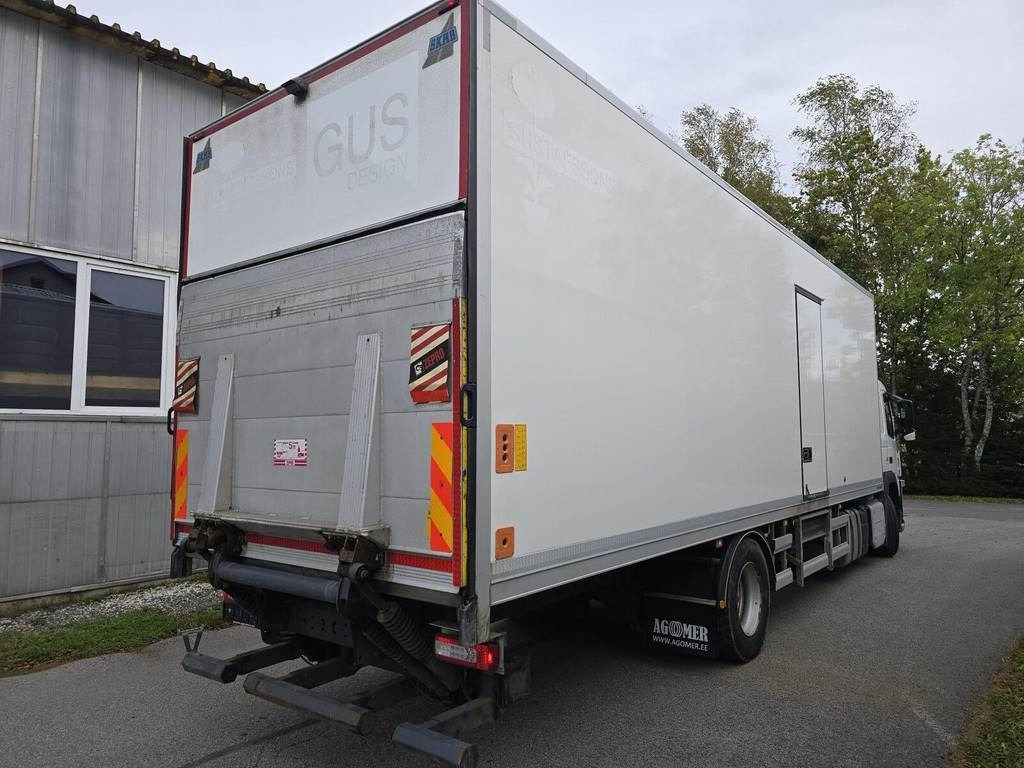 Volvo FM330 4X2 - Caminhão furgão: foto 4 Volvo FM330 4X2 - Caminhão furgão: foto 4