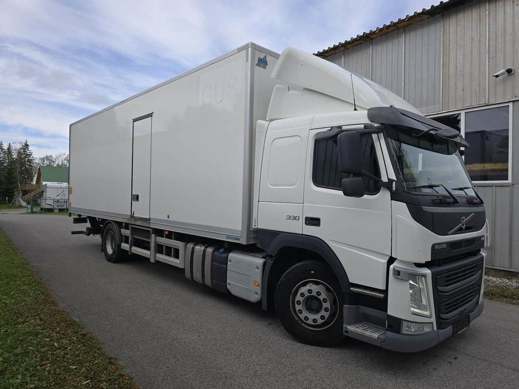Volvo FM330 4X2 - Caminhão furgão: foto 5 Volvo FM330 4X2 - Caminhão furgão: foto 5