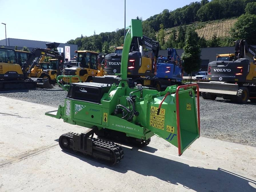 Greenmech SafeTrak STC 16-23 - Estilhaçadora de madeira: foto 3 Greenmech SafeTrak STC 16-23 - Estilhaçadora de madeira: foto 3