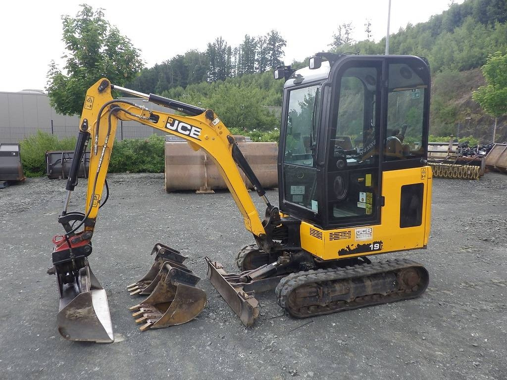 JCB 19 C-1 - Mini escavadeira: foto 1 JCB 19 C-1 - Mini escavadeira: foto 1
